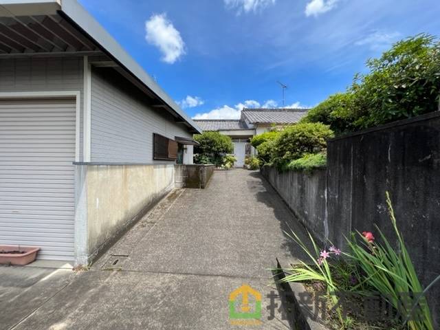 都城市広原町　中古一戸建て　