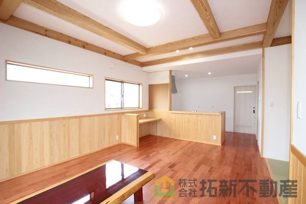 都城市蓑原町　リビング