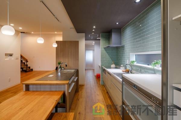 都城市太郎坊町　中古住宅2980万円　