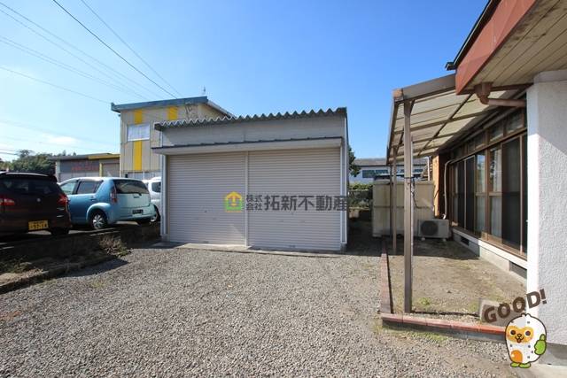 都城市志比田町　店付住宅　