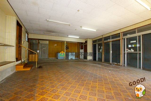 都城市志比田町　店付住宅　