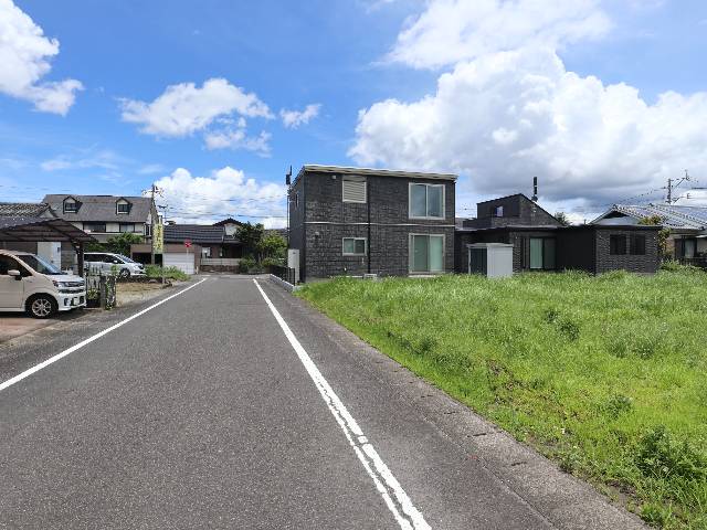 都城市郡元二丁目　売地　1380万円　125.54坪　