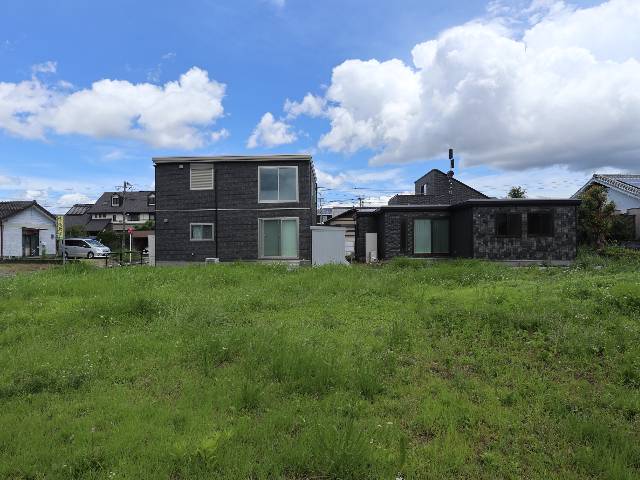 都城市郡元二丁目　売地　1380万円　125.54坪　
