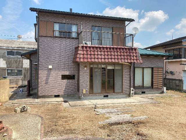 都城市志比田町　中古一戸建て　