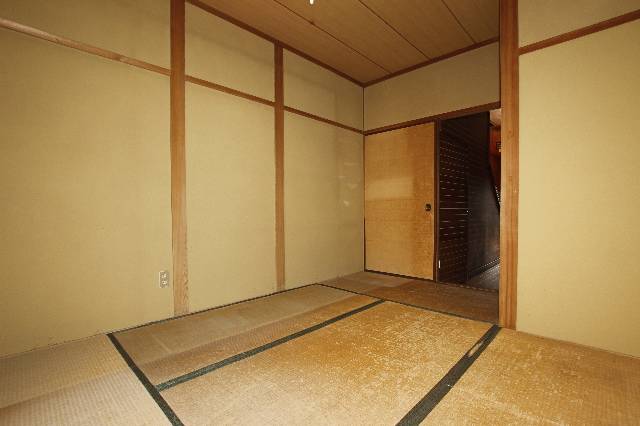 都城市志比田町　中古一戸建て　