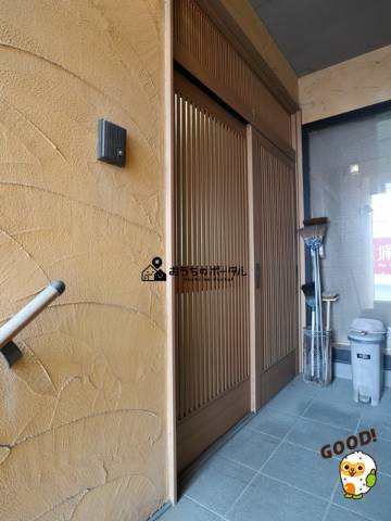 都城市南鷹尾町　店付住宅　