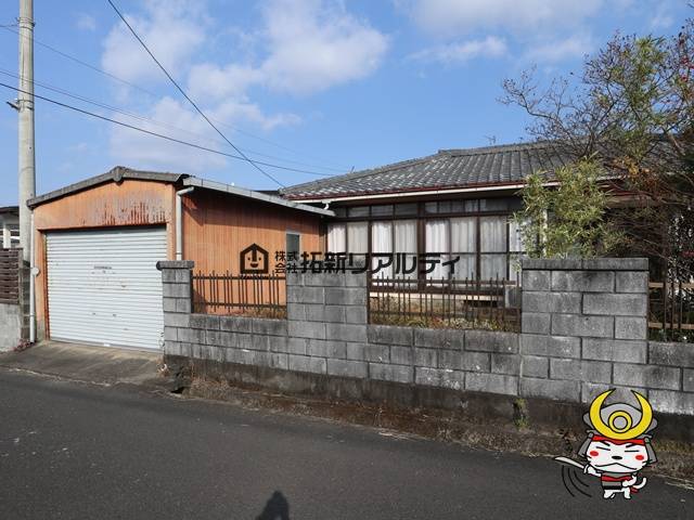 都城市広原町　中古一戸建て　