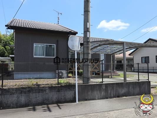 都城市安久町　中古一戸建て　