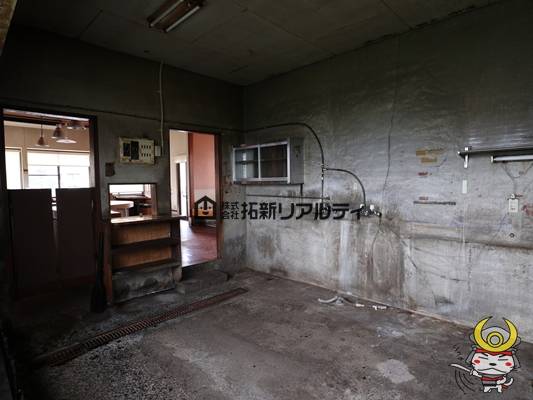 都城市花繰町　貸店舗　